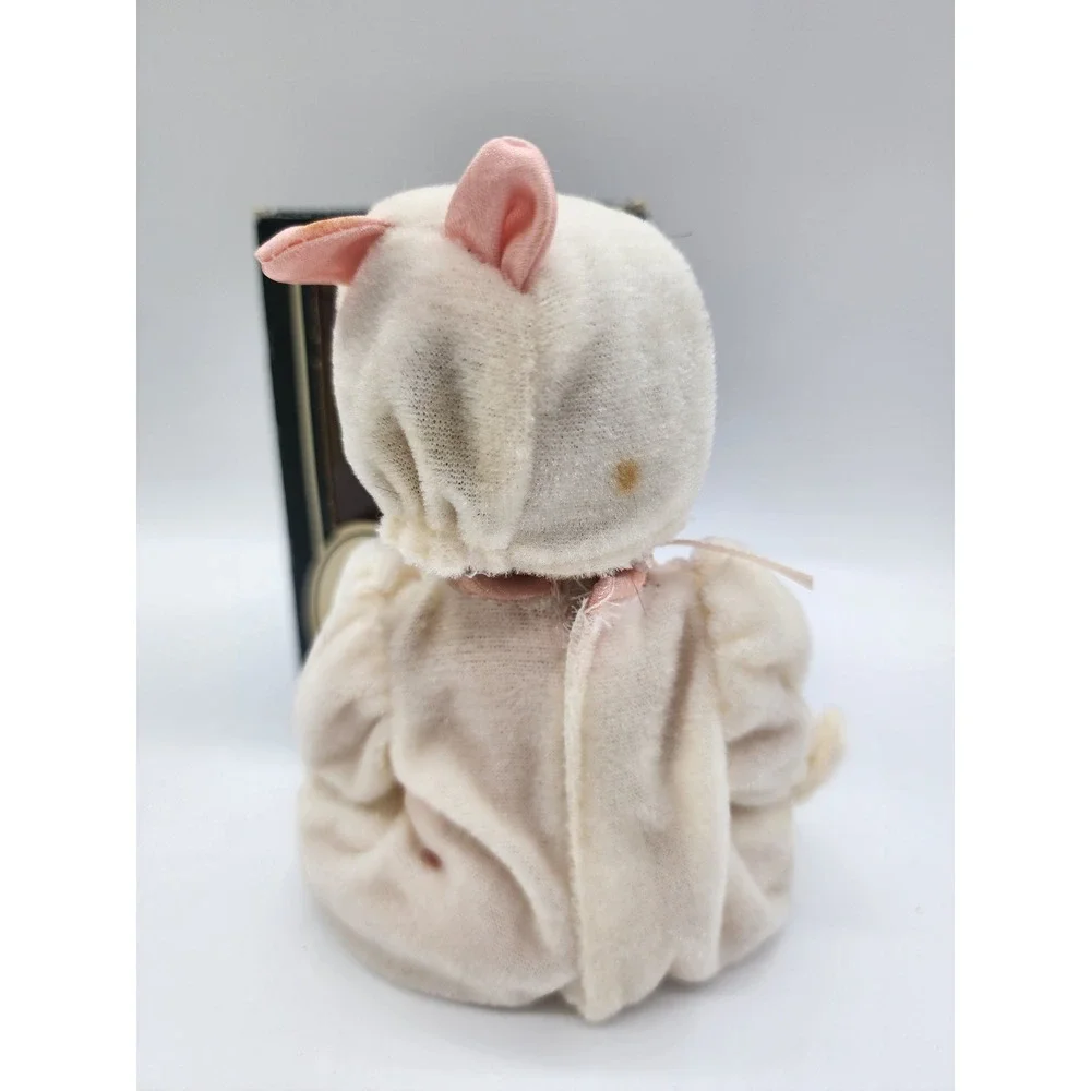 Geppeddo porcelain collector